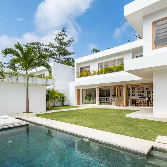 modern-villa-pool-view